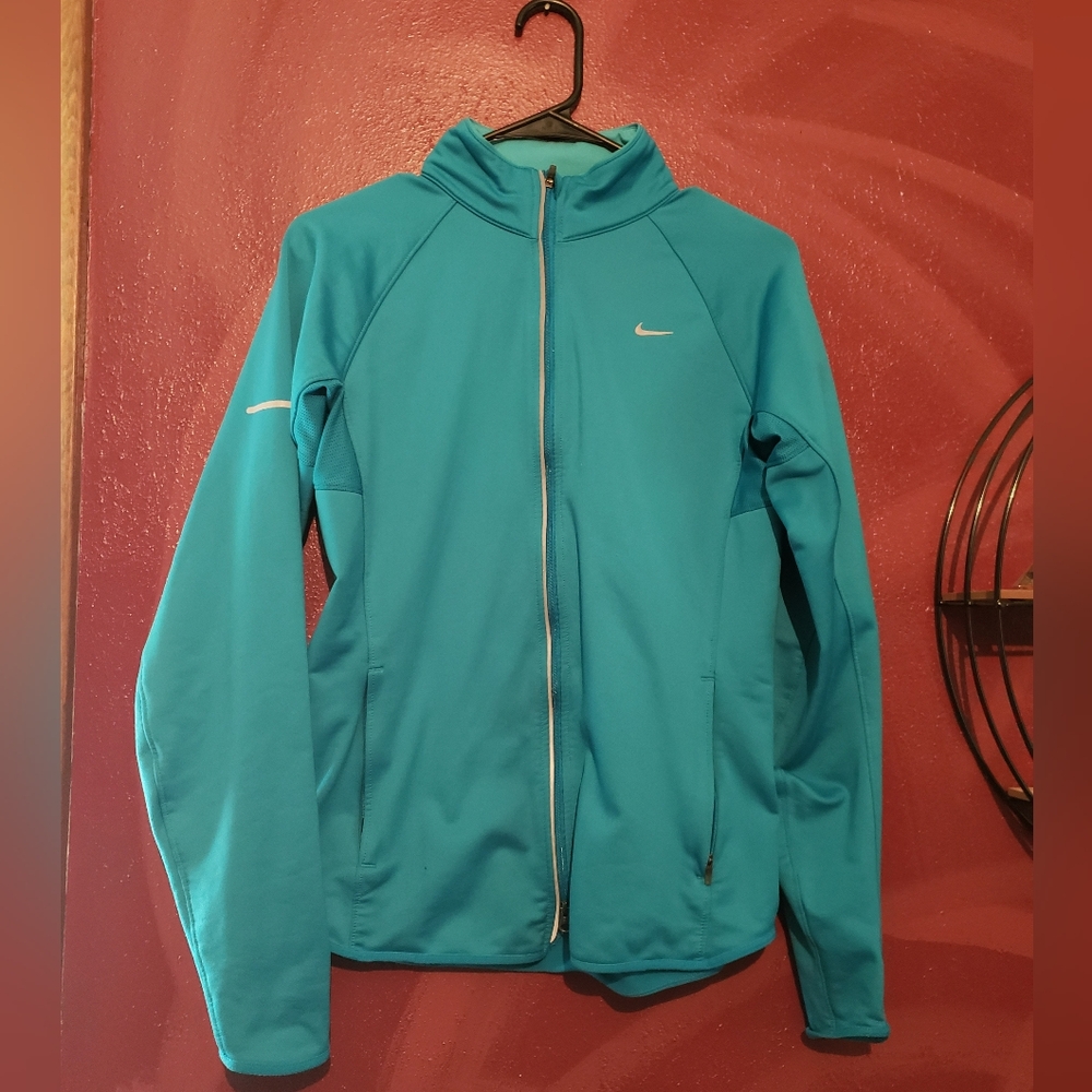 Nike Dri-FIT Women's Mock Neck Full Zip Activewear Jacket